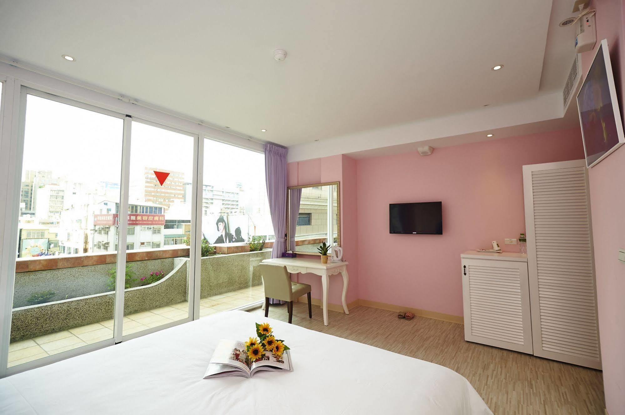 Lion King Hotel Kaohsiung Dış mekan fotoğraf